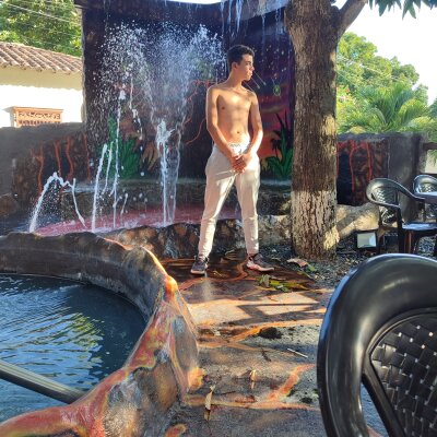 Leo_bunny_hot