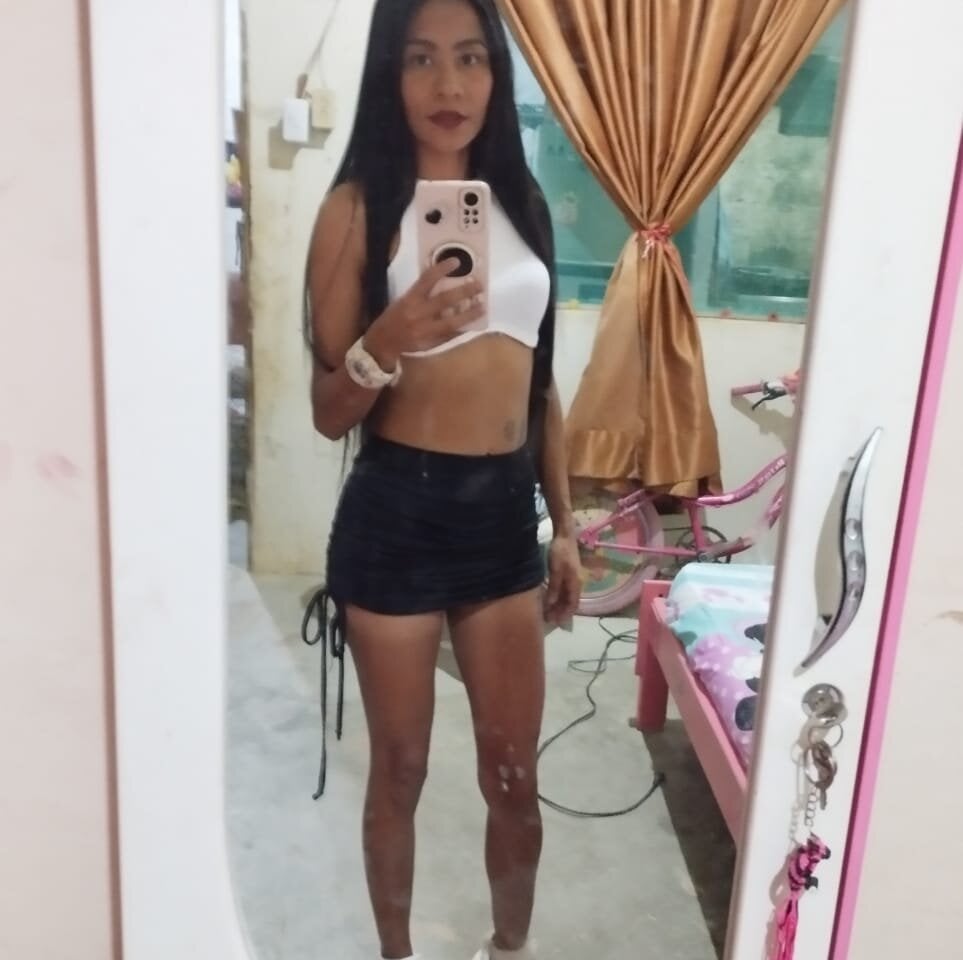 adharaebony profile