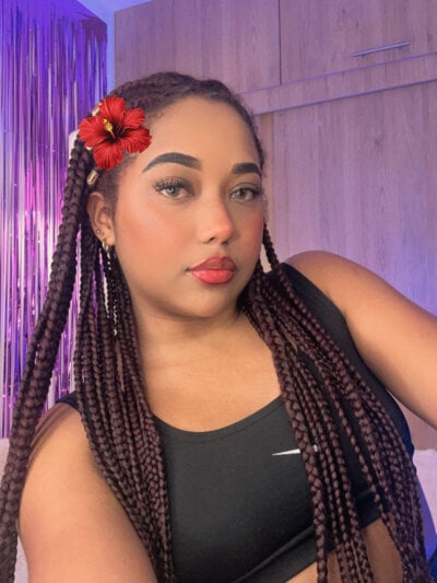 _Zahara_ Female Squirtlatin Porn Cam