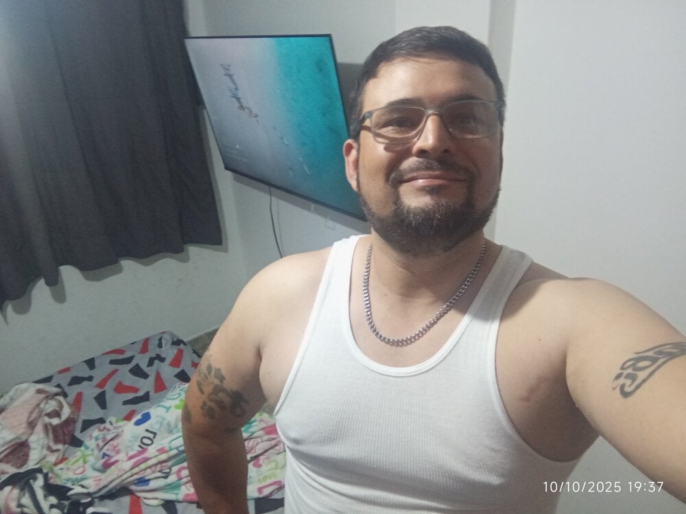 manueltravieso79 from stripchat