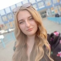 DanaTiipls_'s webcam live show
