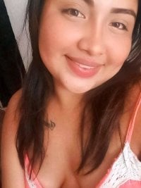 alinson_bbw1's Offline Chat Room