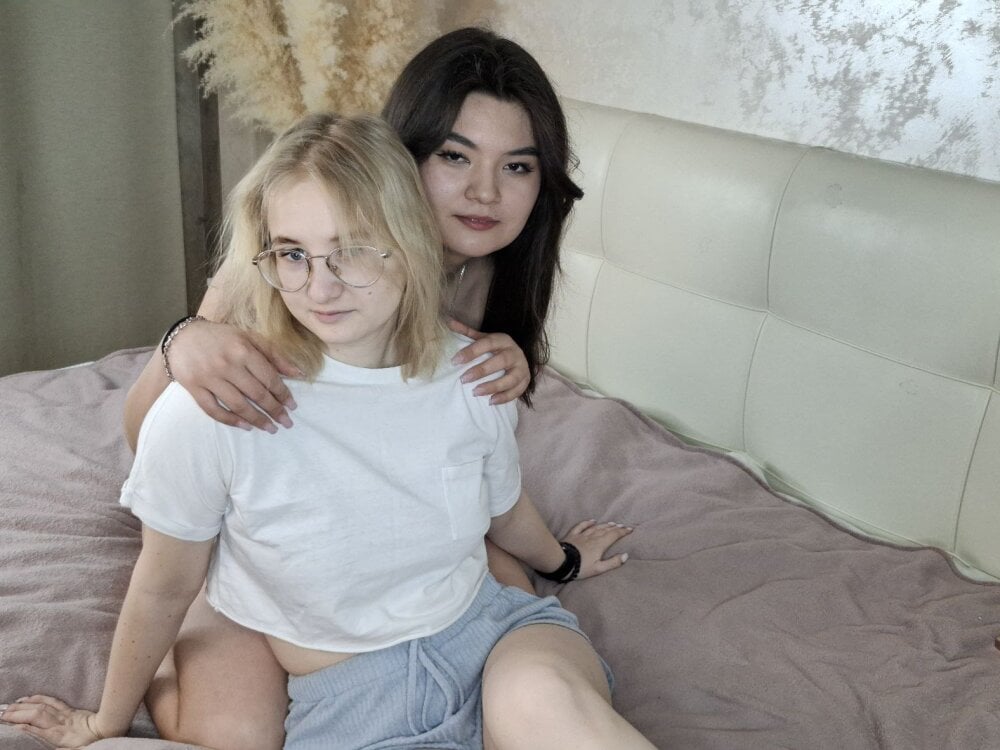 BeckyBrandon's Offline Chat Room