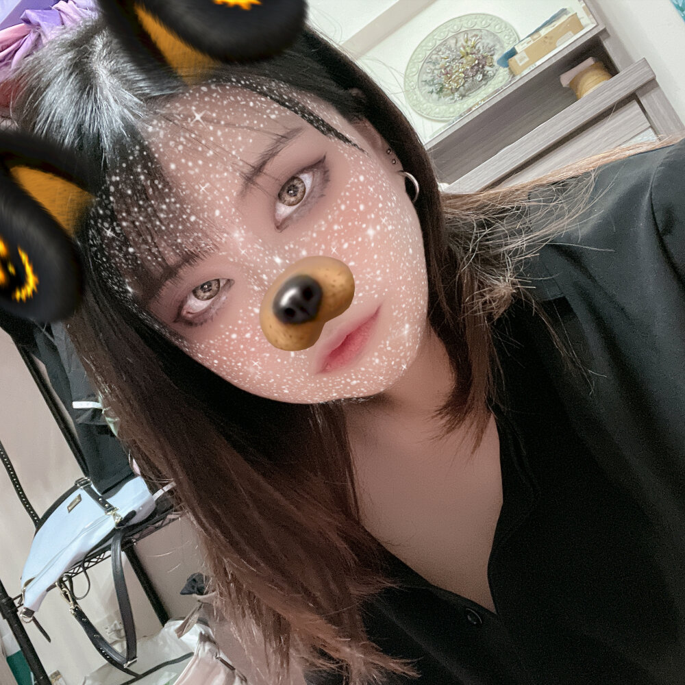 Kuro_red 🐍 live naked cam
