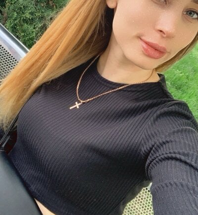 Miss_Charlotti Female Ukrainian Online Webcam Striptease