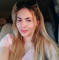 Altheaarose's Offline Chat Room
