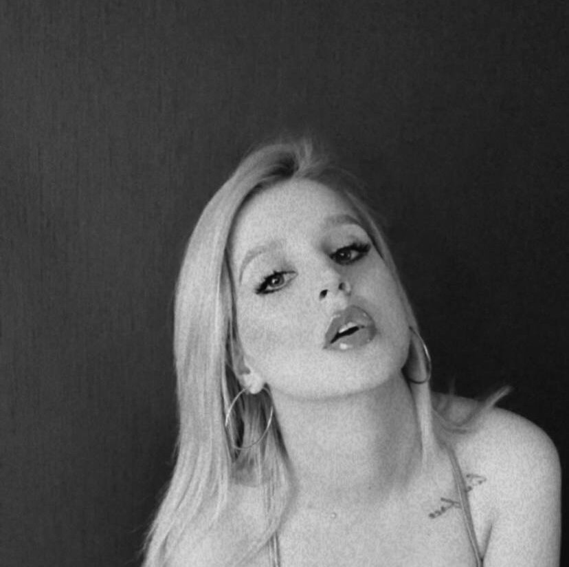 white__lady 🚟 online nude webcam