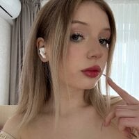 LumiNoir's webcam live show