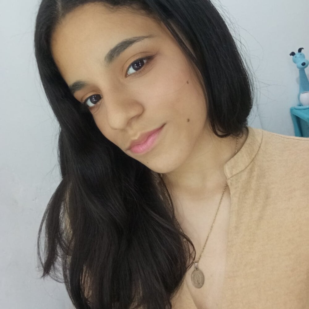 anahi_maite's Offline XXX Chat