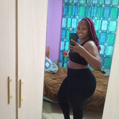 thick_ariel 👤 nude chat