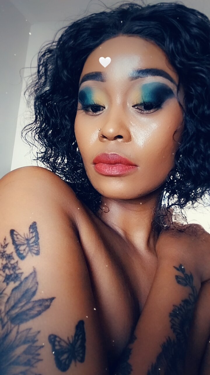 KinkyAssebony_