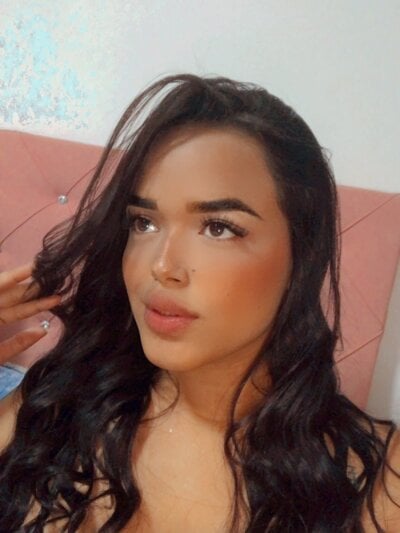 julieta_colinss 🗾 free naked webcam