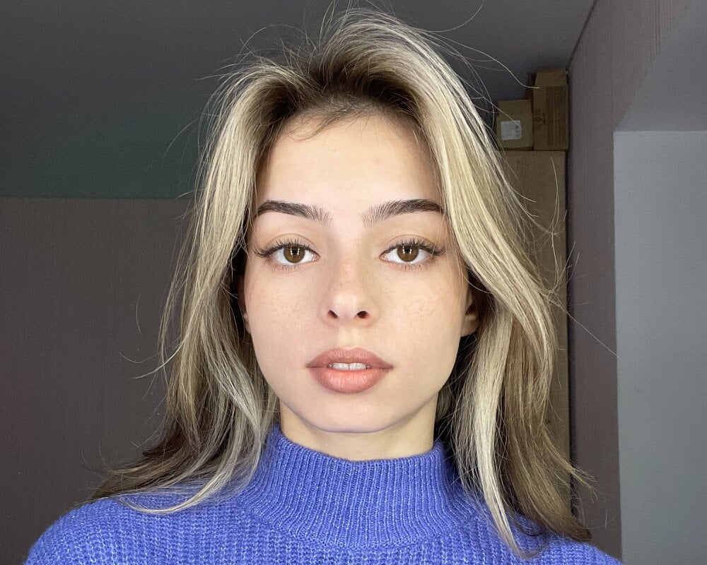 nkaacroos webcam profile - German