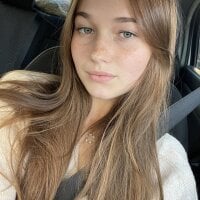 GoldDariia's Offline Chat Room
