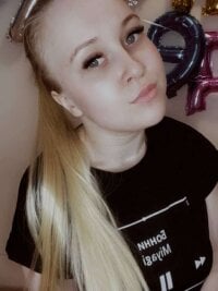 ChanelRhodes' Offline XXX Chat