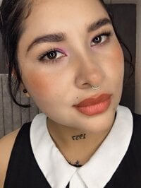 gabby_tasty's Offline Chat Room