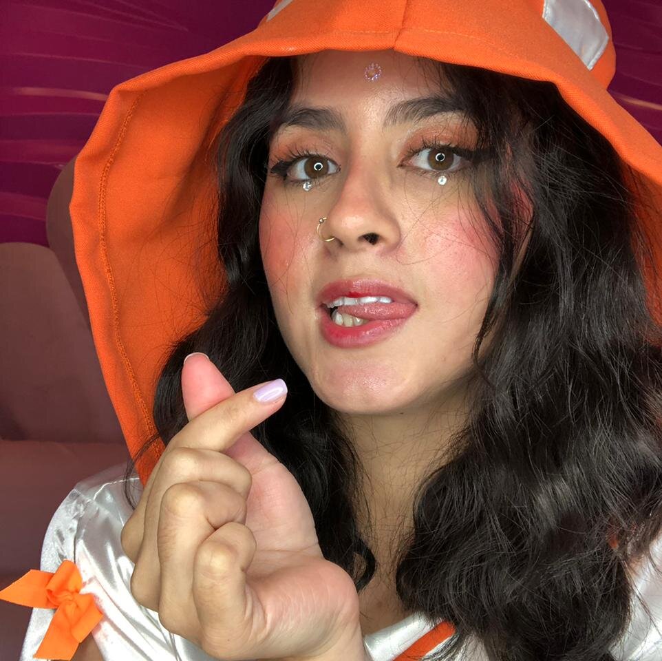 Live sex webcam photo for Adela_Brandod #289991411