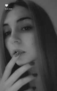 Dani1125's Offline Chat Room