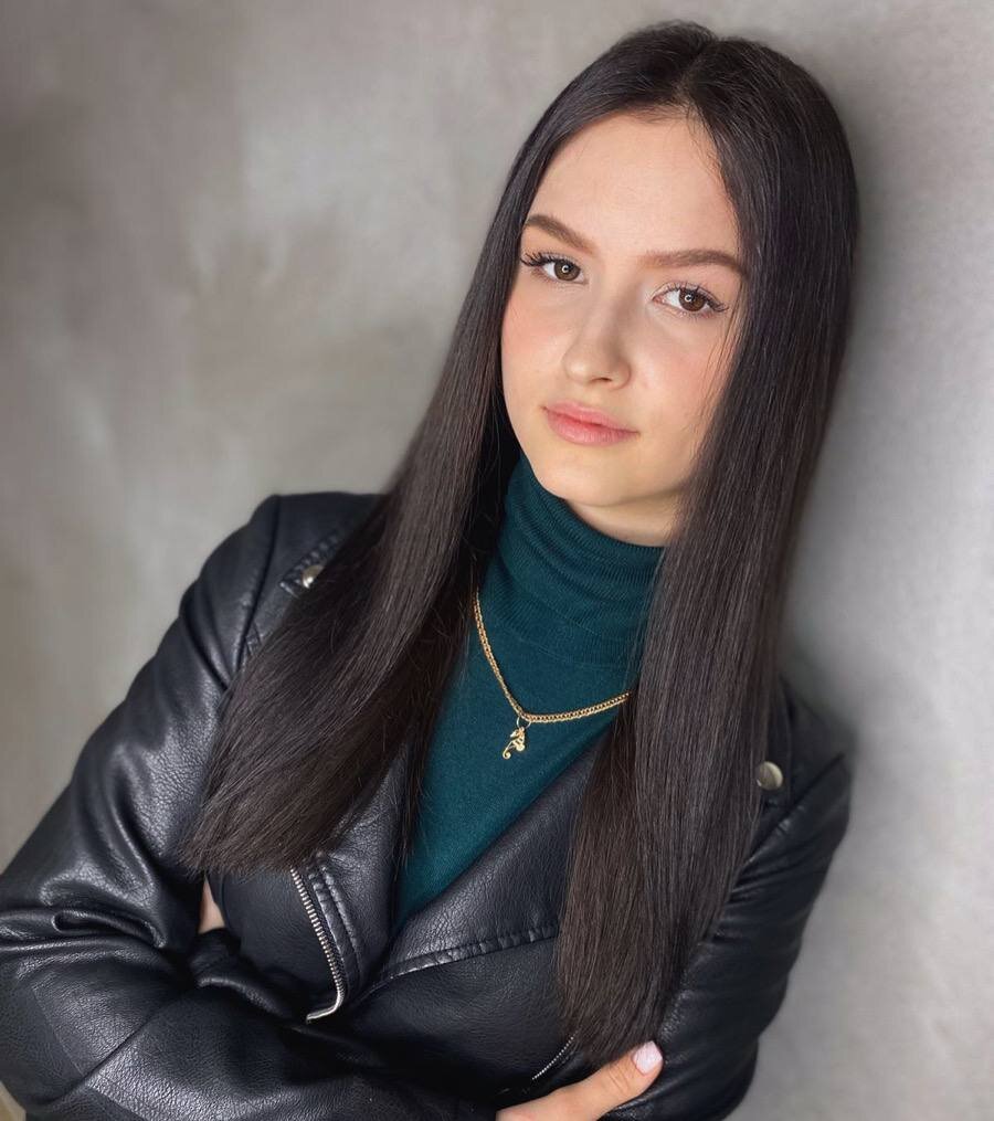Nicole_HaIe