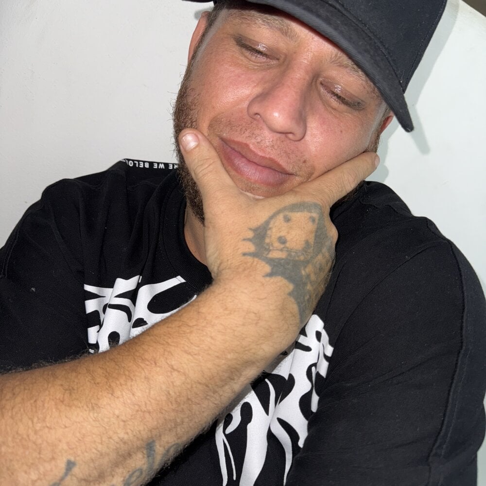 bigboy_sexyy from stripchat