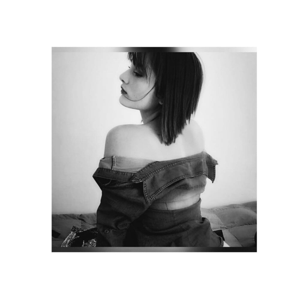 Live sex webcam photo for martina-sohot #278349121