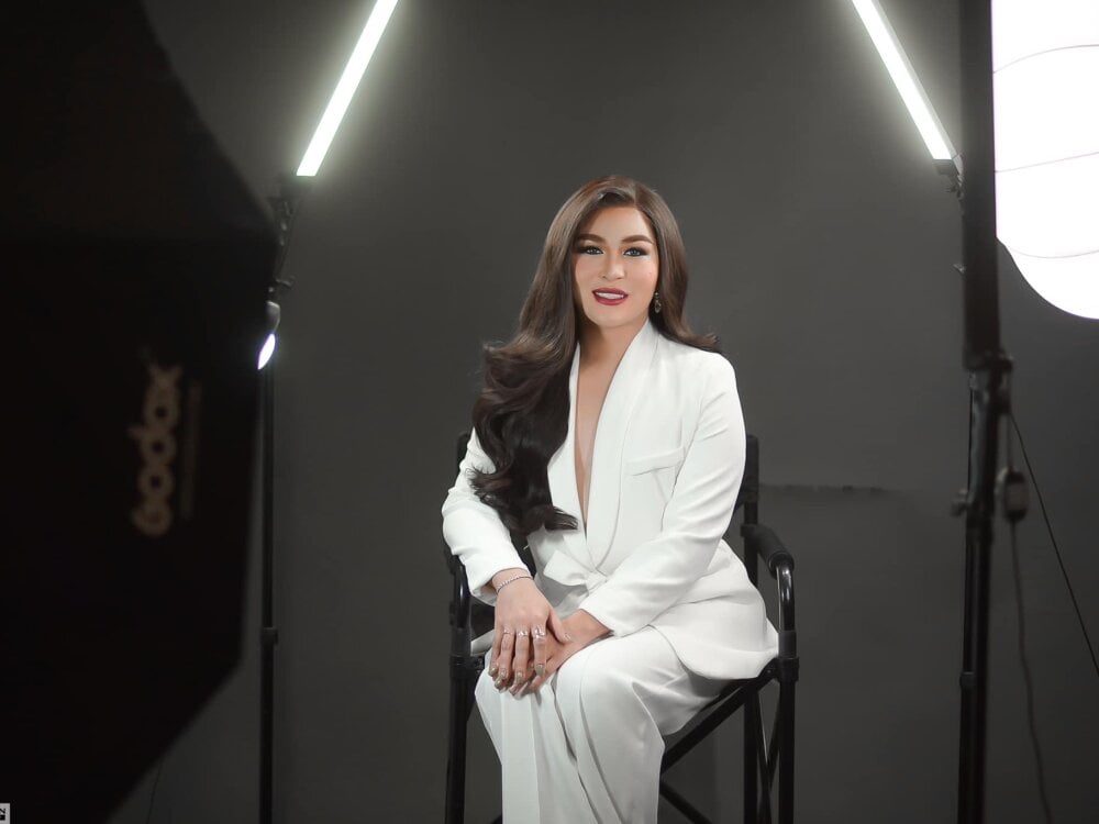 Live sex webcam photo for Transnextdoorx #288374296