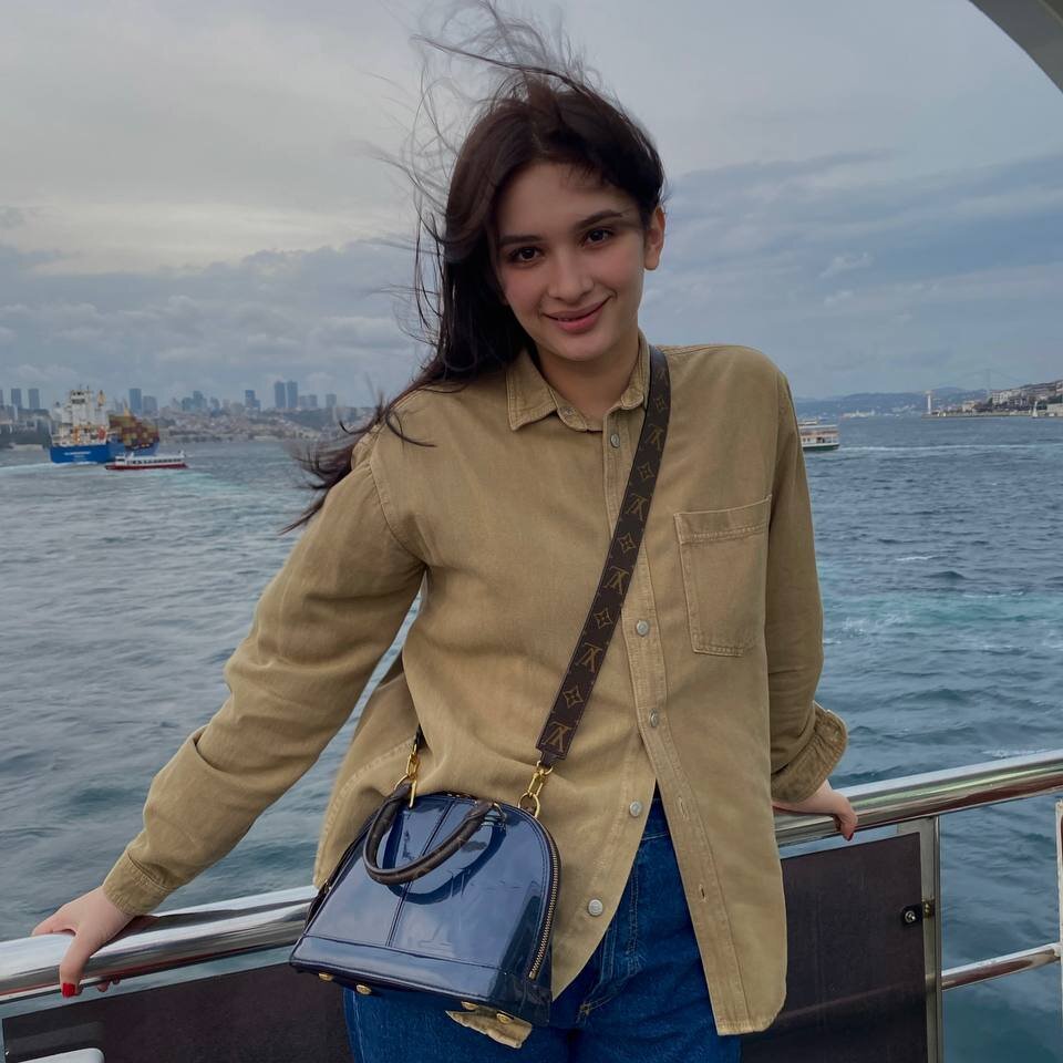 LoisOrtega's most recent online preview