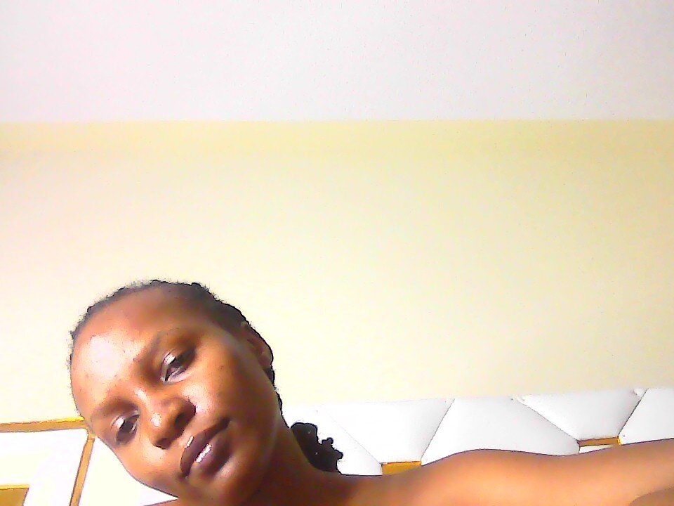 Live sex webcam photo for african_beauty080 #290860574