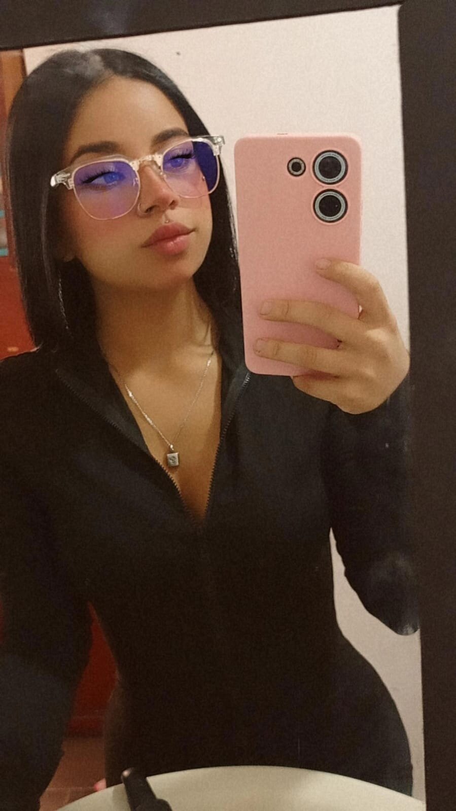 mia_miller_25