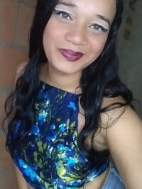 Monserrat_gonzalez_'s Offline Chat Room