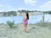 Julia_Bloom's webcam live show