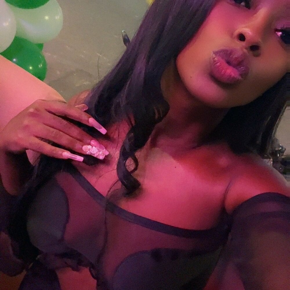 livestrip-joy.com nandry_ livesex profile in spanish cams