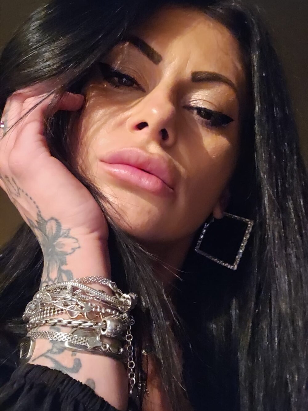 watchgirlcam.com victoriavenus livesex profile in next-stream-october-27-31-1030am-430pm cams