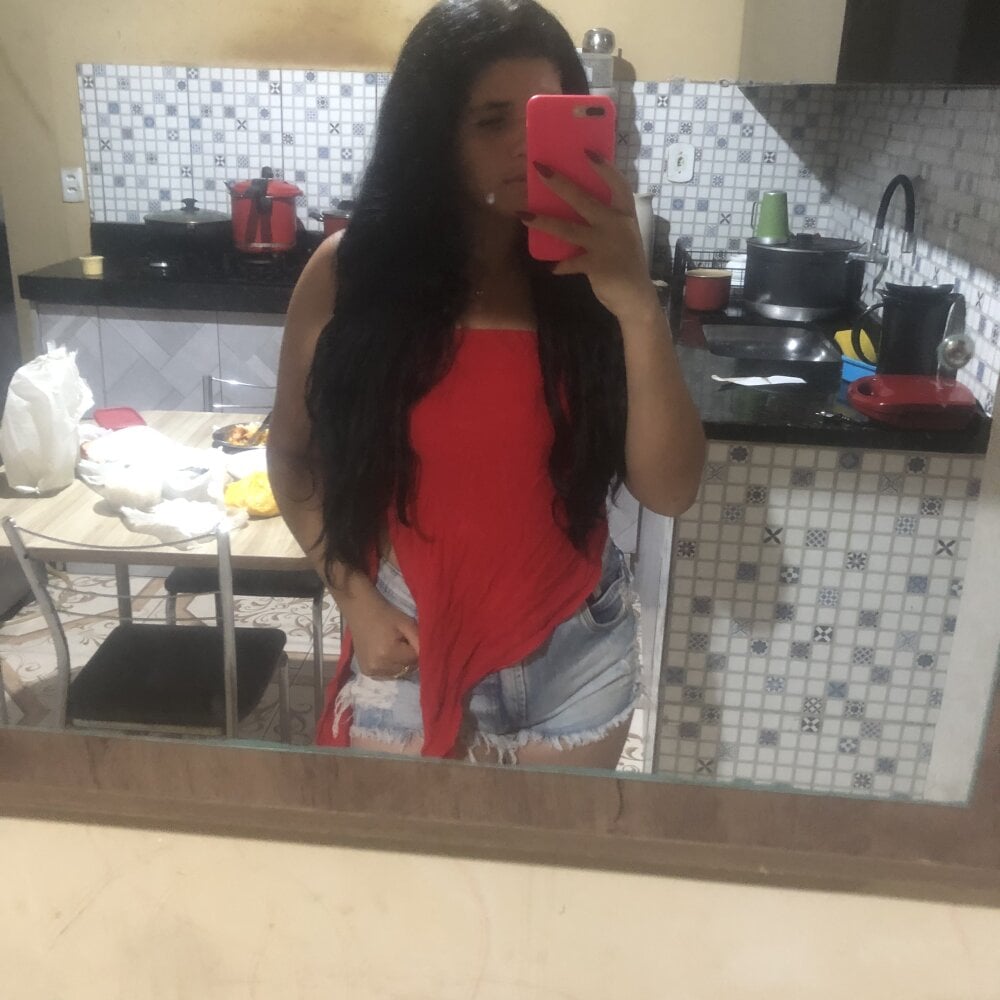 _____Mariana-_ profile