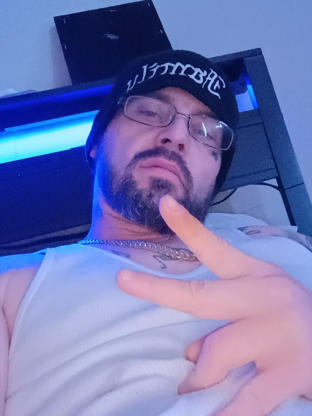 niko503's Offline XXX Chat