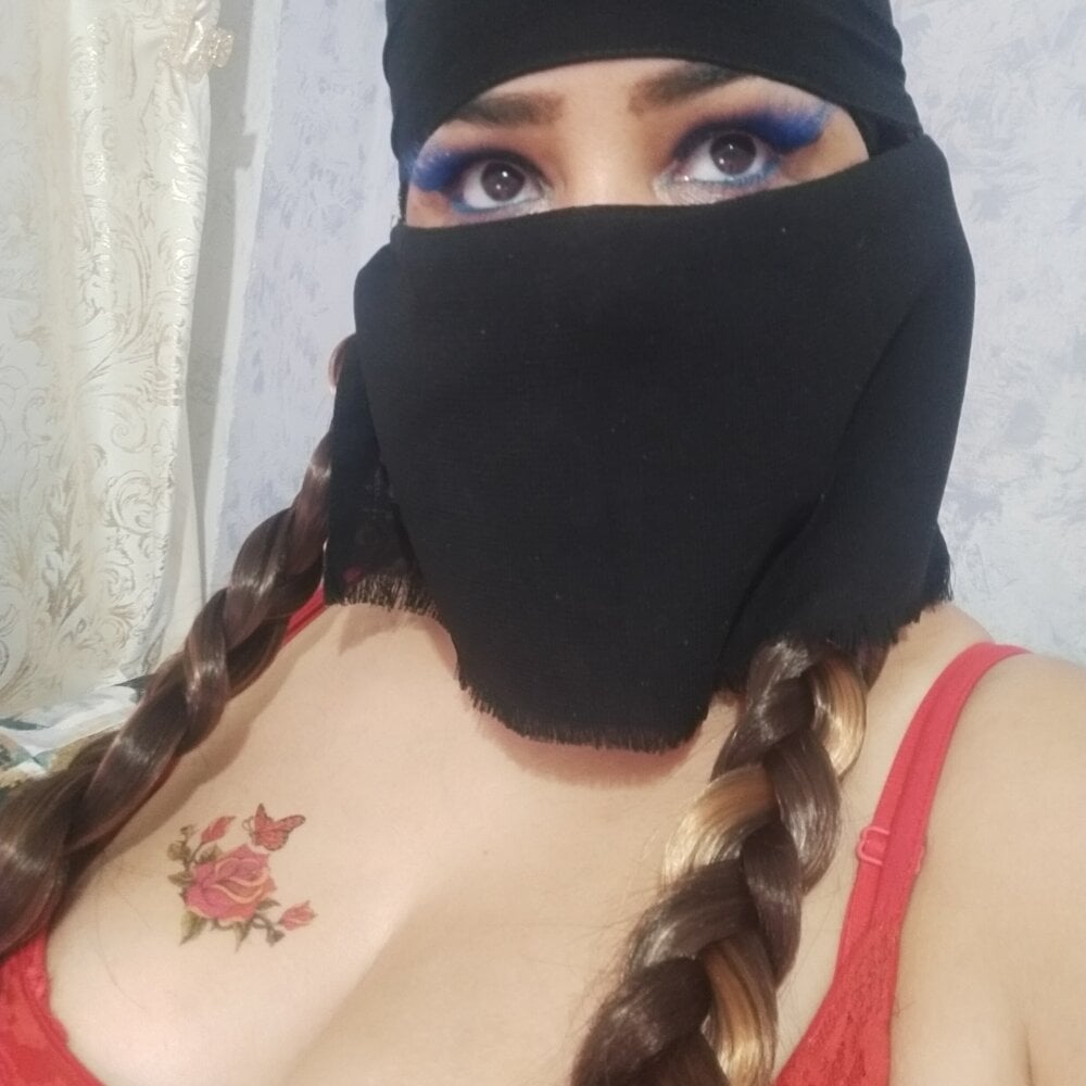 -soror- from stripchat
