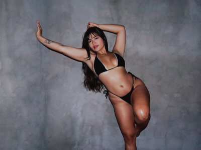Kim_Devinne_ - topless latin