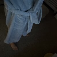 cumtoomuch25's webcam live show