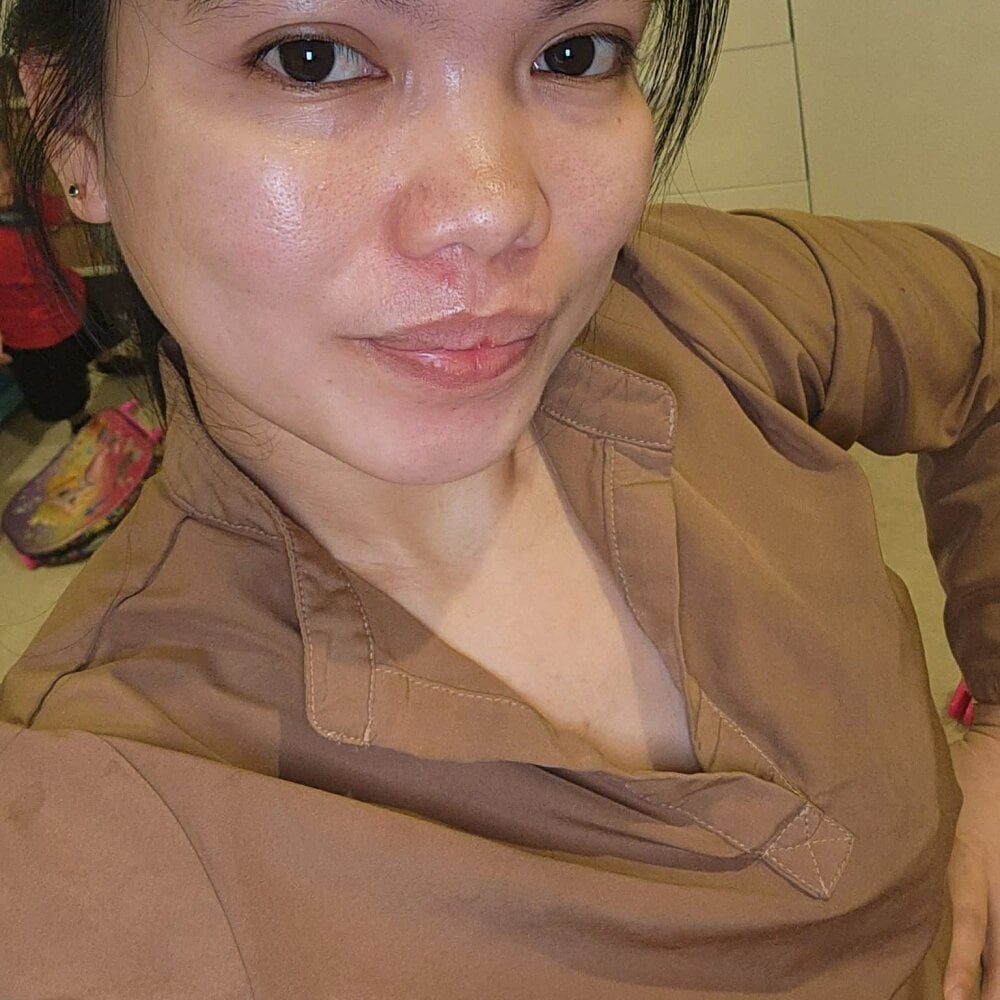 show2cam.com xenia_09 livesex profile in asian cams