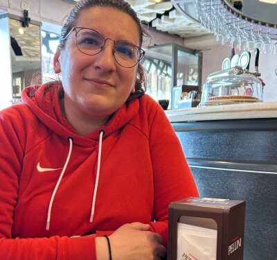 Dana92va Live Cam on StripChat