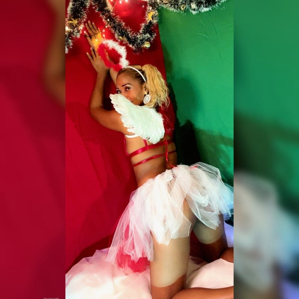 stripchat natashadormat webcam profile pic via newporncams.com