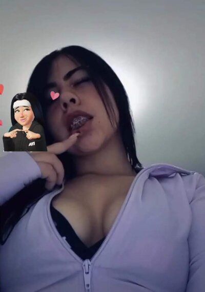 saturn-xxx from stripchat