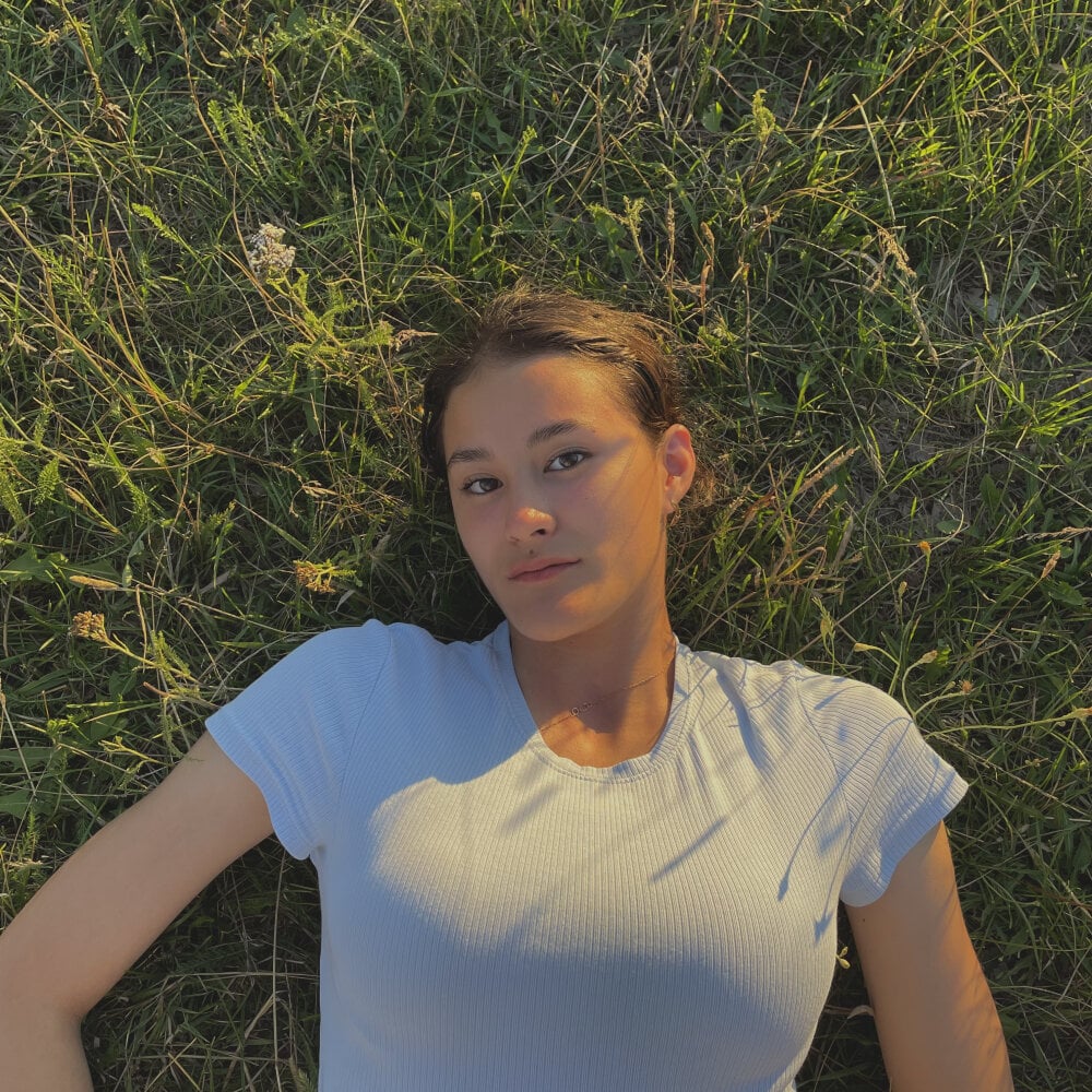 Live sex webcam photo for haylalalaay #288571266