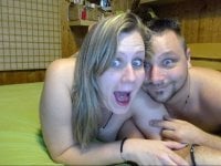sensual_bj's Offline Chat Room
