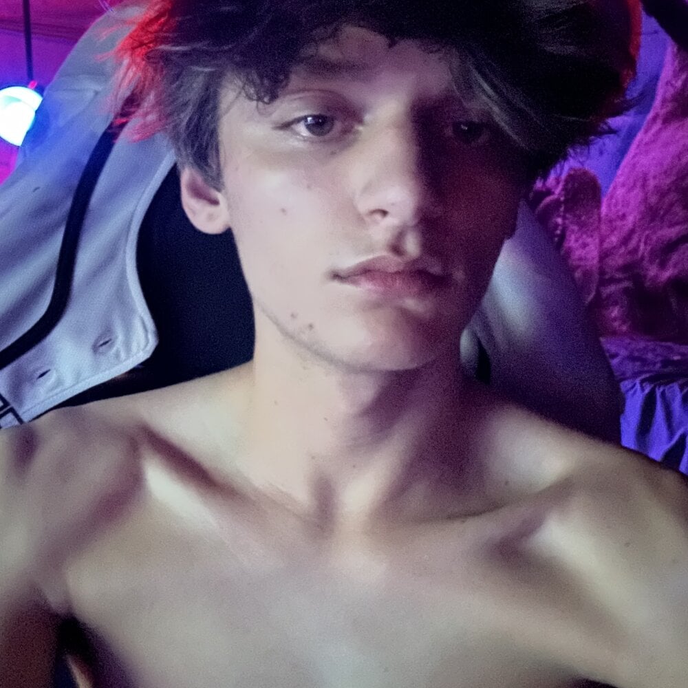 VibeCuteBoy profile