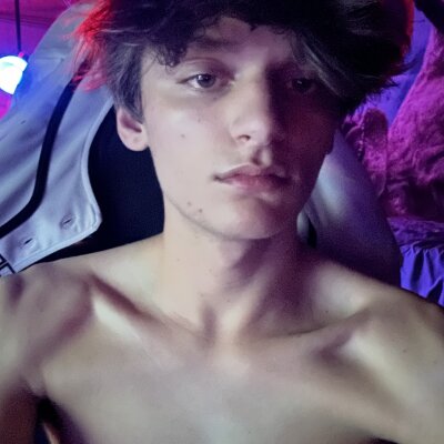 vibecuteboy from stripchat