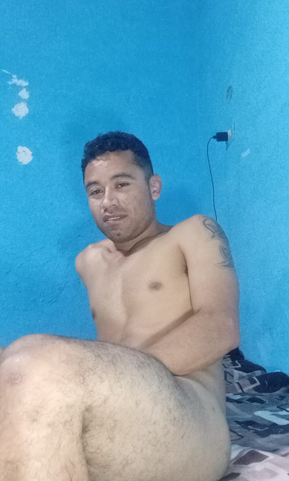 ShainixHot profile