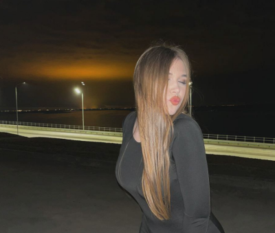 Lonelly_lolly1 Female Spanking Striptease Cam