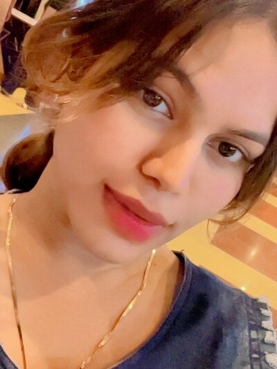 Unique_doll5 Female Young Online Webcam Nude