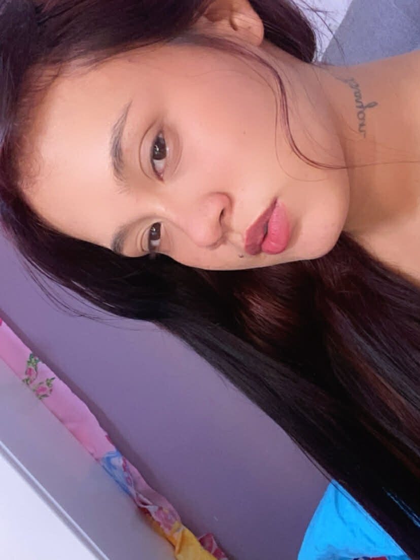 show2cam.com lisiie-key livesex profile in from-a-hidden-gem-where-we-explore-our-deepest-desires-together cams